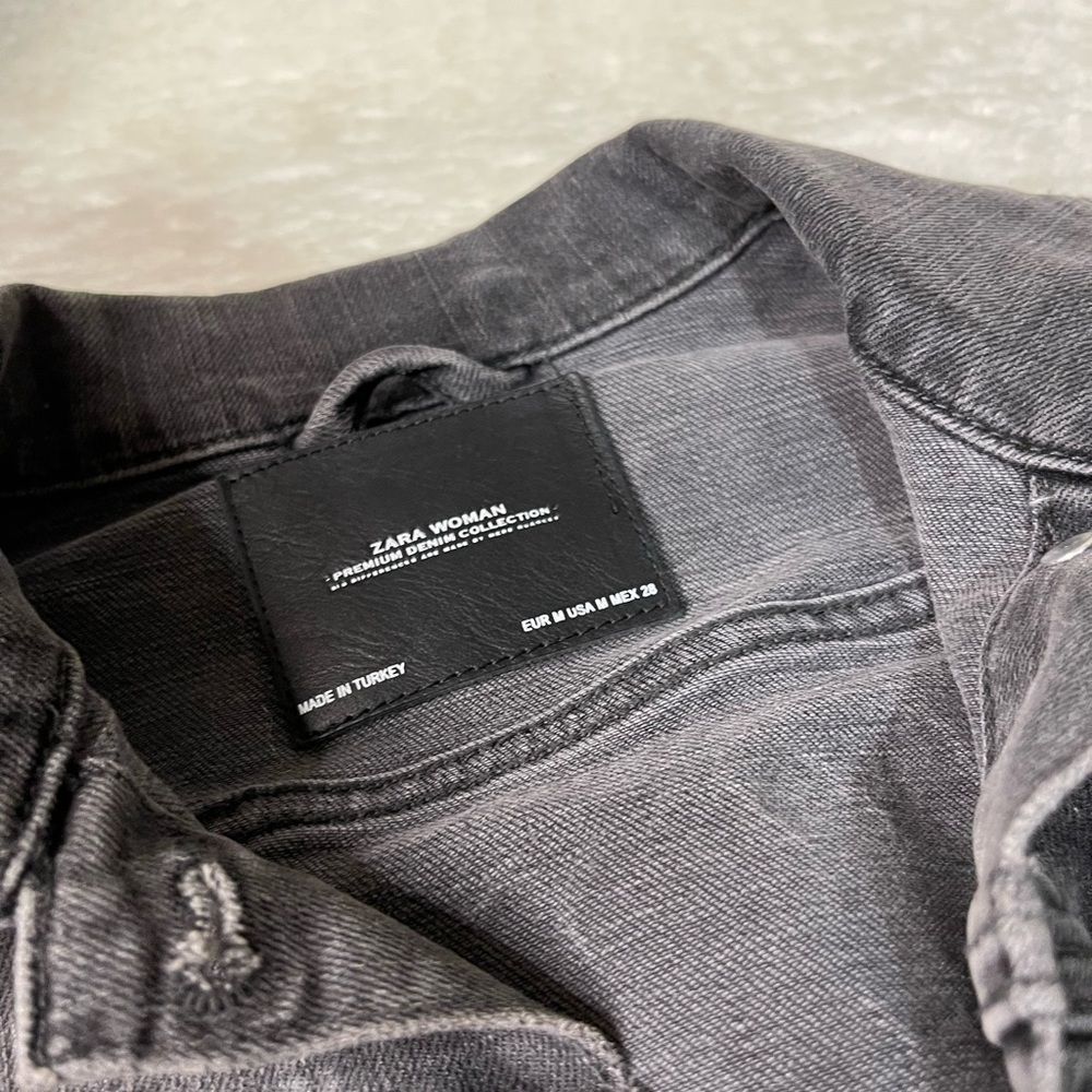 Zara Awesome What You Wanna Know Graphic Embroidered Black Denim Jacket - Picture 4 of 9